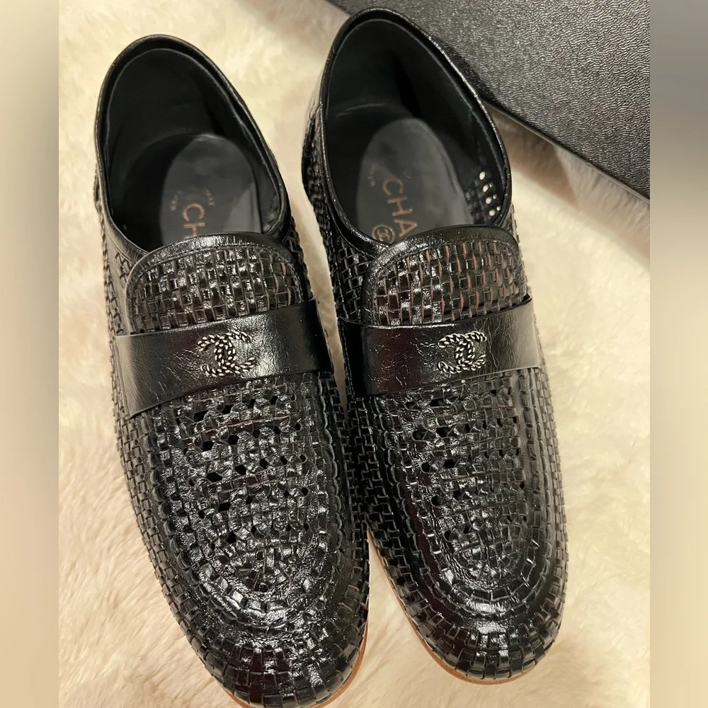CHANEL ⭐️Woven leather black loafers 🔥